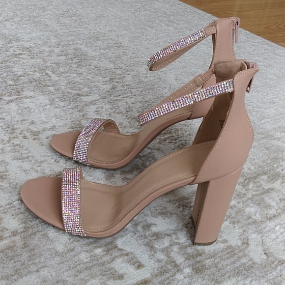 Charlotte Russe Almie Shimmery Chunky Block Heel Open Toe Sandals 10 Nude - Picture 7 of 16